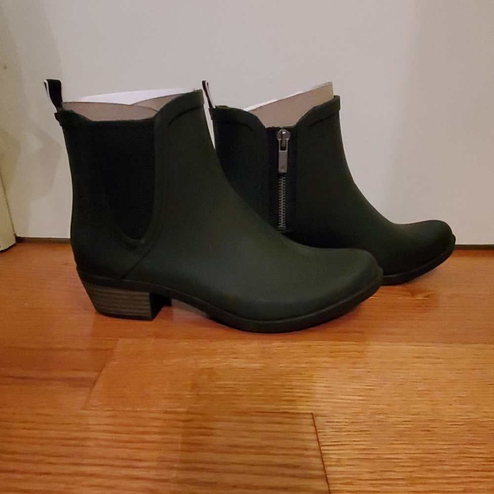 Lucky Brand Black Rain Booties